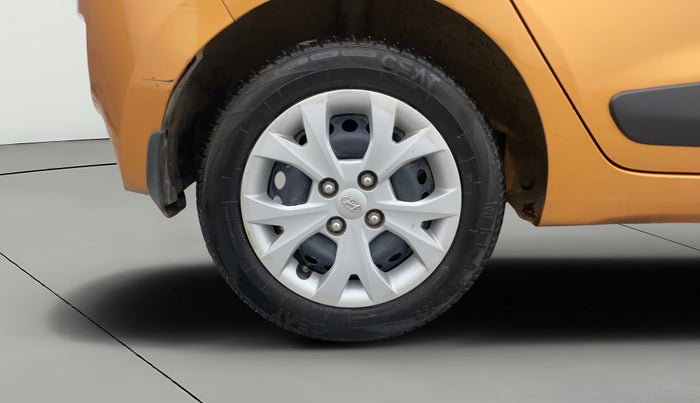 2015 Hyundai Grand i10 SPORTZ 1.2 KAPPA VTVT, Petrol, Manual, 75,627 km, Right Rear Wheel