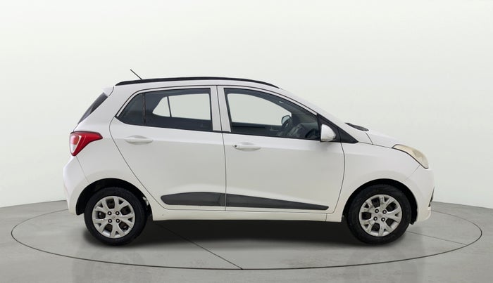 2015 Hyundai Grand i10 SPORTZ 1.2 KAPPA VTVT, Petrol, Manual, 53,268 km, Right Side View