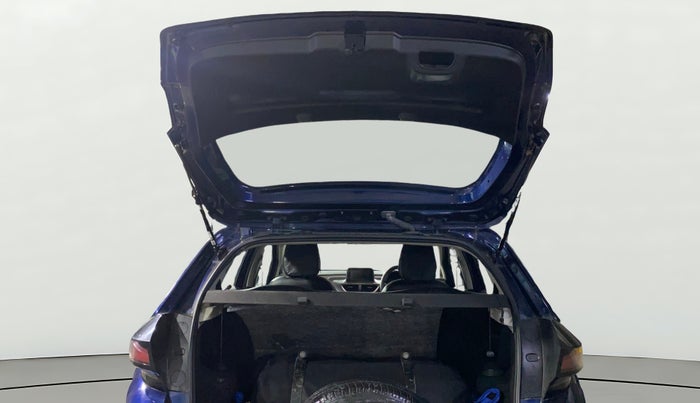 2023 Tata ALTROZ XM PLUS SUNROOF, CNG, Manual, 16,224 km, Boot Door Open