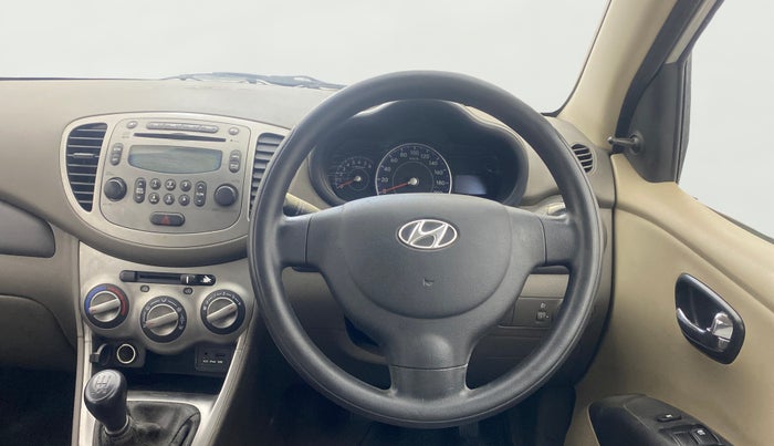 2014 Hyundai i10 SPORTZ 1.1, Petrol, Manual, 64,534 km, Steering Wheel Close Up