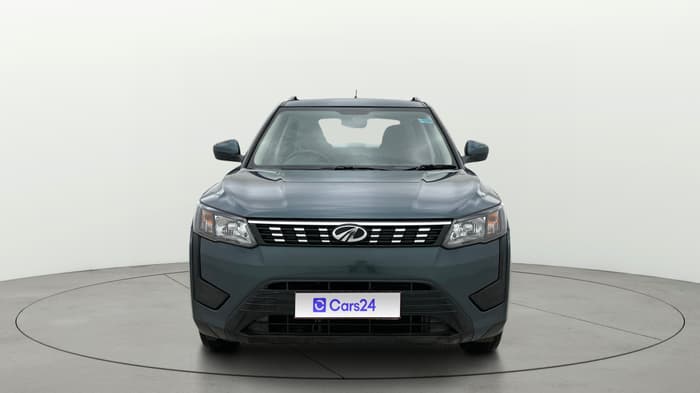 2022 Mahindra XUV300 W6 1.2 PETROL AMT, Petrol, Automatic, 51,459 km, Front