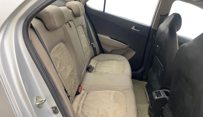 2014 Hyundai Xcent S (O) 1.2, Petrol, Manual, 89,348 km, Right Side Rear Door Cabin