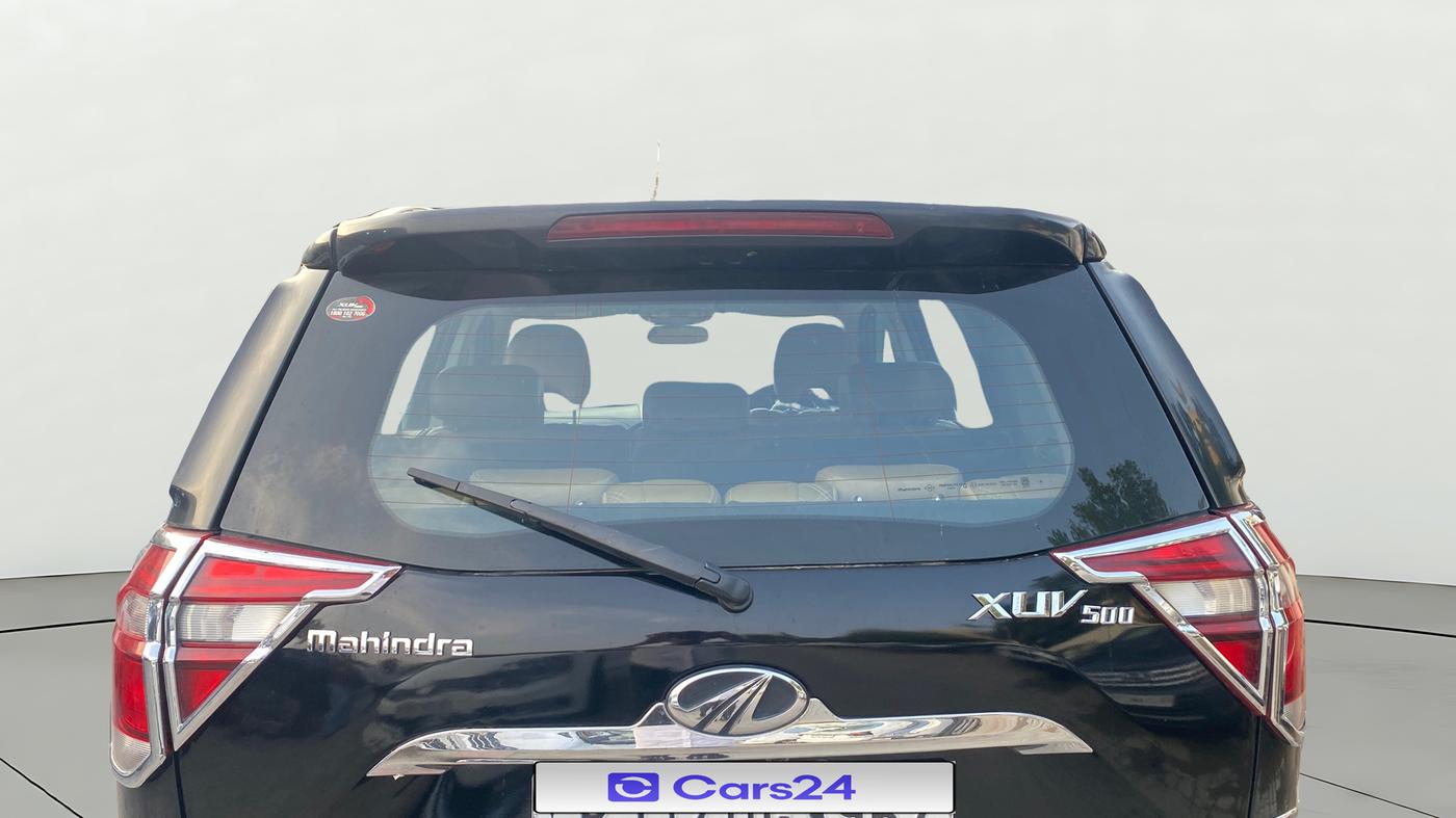 2018 Mahindra XUV500 W11 AT, Diesel, Automatic, 1,07,471 km, Rear Windshield