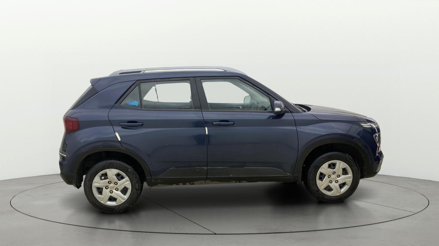 2021 Hyundai VENUE S+ 1.2, Petrol, Manual, 23,851 km, Right Side View