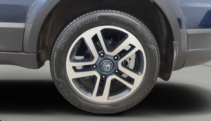 2019 Tata Hexa XTA 4X2 7 STR, Diesel, Automatic, 46,801 km, Left Rear Wheel