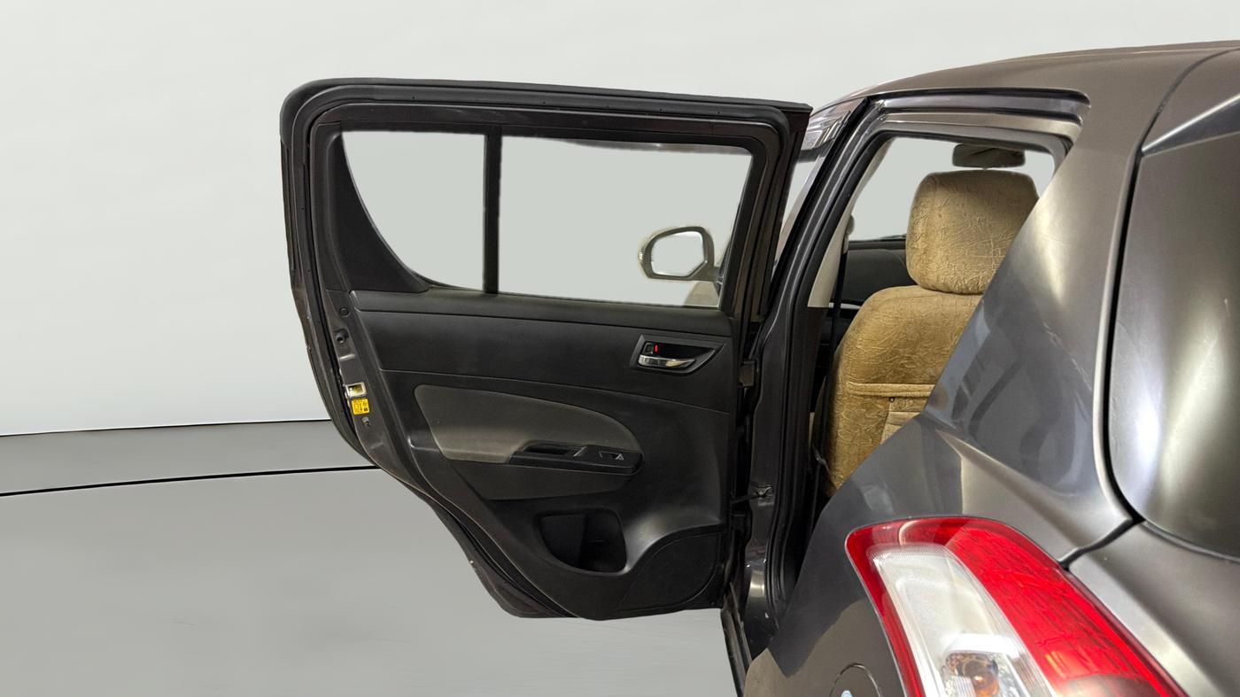 2015 Maruti Swift VXI, Petrol, Manual, 13,384 km, LHS Rear Door