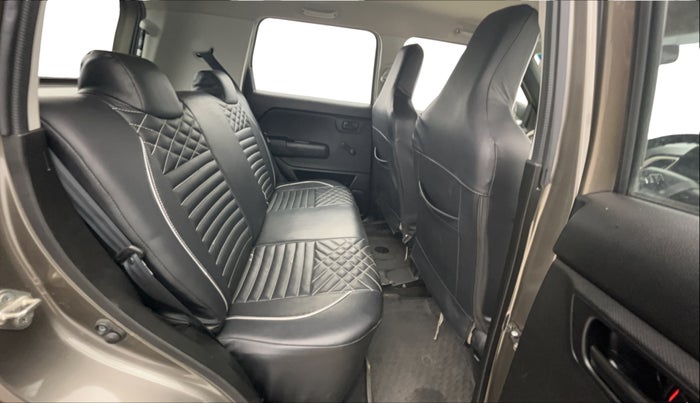 2022 Maruti New Wagon-R LXI 1.0, Petrol, Manual, 7,940 km, Right Side Rear Door Cabin