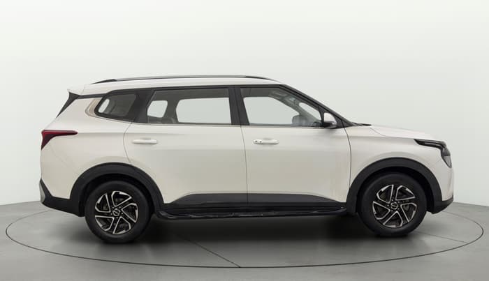 2022 KIA CARENS PRESTIGE PLUS 1.4 PETROL 7 STR, Petrol, Manual, 89,233 km, Right Side View