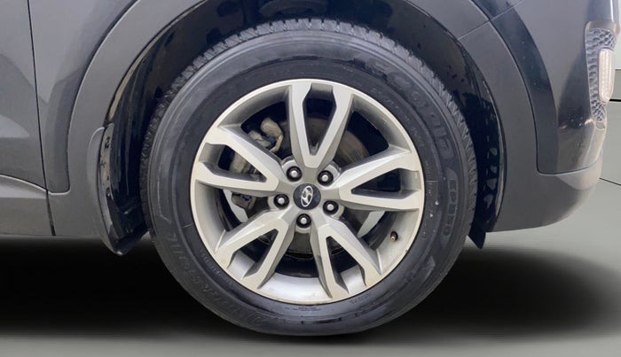 2014 Hyundai Santa Fe 4 WD AT, Diesel, Automatic, 88,620 km, Right Front Wheel