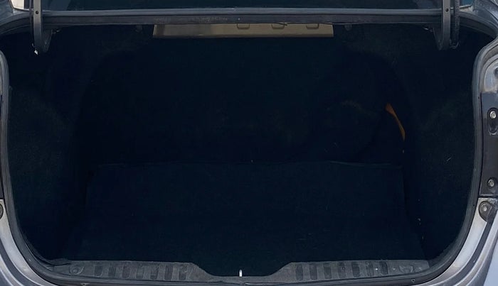 2014 Maruti Ciaz VXI+, Petrol, Manual, 1,07,012 km, Boot Open Zoomed View