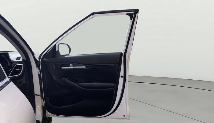 2022 KIA SELTOS HTK PLUS 1.5, Petrol, Manual, 13,589 km, RHS Front Door