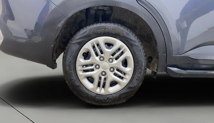 2023 KIA CARENS PRESTIGE 1.5 PETROL 7 STR, Petrol, Manual, 2,787 km, Right Rear Wheel