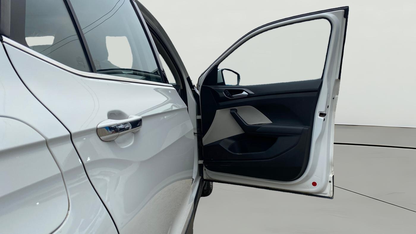 2023 Volkswagen TAIGUN TOPLINE 1.0 TSI AT, Petrol, Automatic, 32,733 km, RHS Front Door
