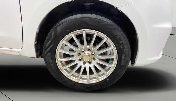 2019 Nissan Micra Active XV, Petrol, Manual, 97,178 km, Right Front Wheel