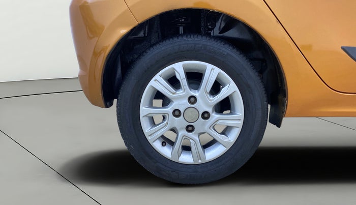 2017 Tata Tiago XZA PETROL, Petrol, Automatic, 65,228 km, Right Rear Wheel