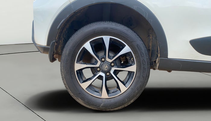 2020 Tata NEXON XZA PLUS (O) PETROL, Petrol, Automatic, 25,790 km, Right Rear Wheel