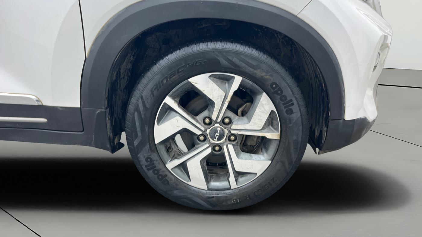 2021 KIA SONET HTX 1.5, Diesel, Manual, 64,663 km, Right Front Wheel
