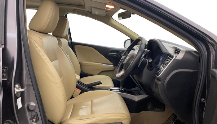 2017 Honda City 1.5L I-VTEC VX CVT, Petrol, Automatic, 1,20,032 km, Right Side Front Door Cabin