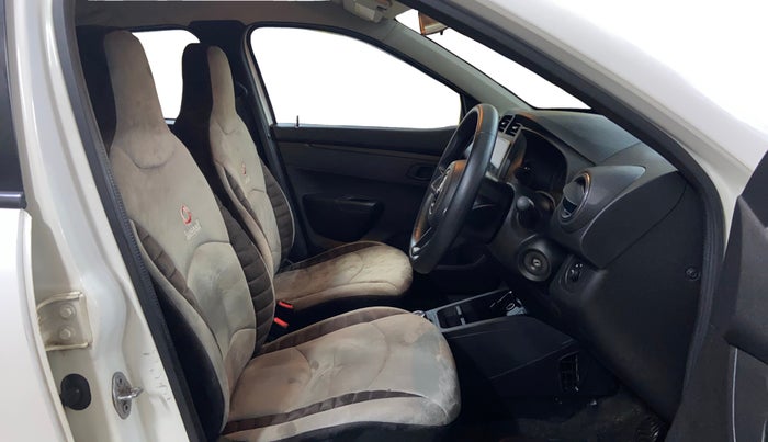 2022 Renault Kwid RXT 1.0 AMT, Petrol, Automatic, 13,105 km, Right Side Front Door Cabin