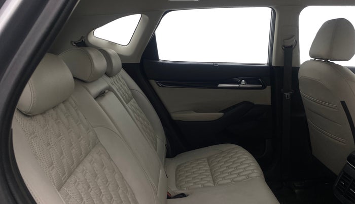 2020 KIA SELTOS HTX 1.5 PETROL, Petrol, Manual, 95,062 km, Right Side Rear Door Cabin