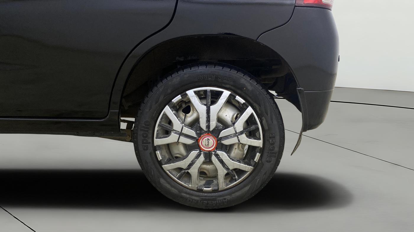 2013 Maruti Alto K10 LXI, Petrol, Manual, 78,480 km, Left Rear Wheel