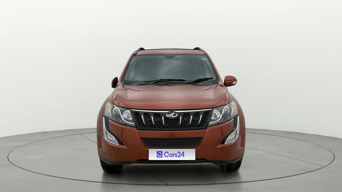 2016 Mahindra XUV500 W8, Diesel, Manual, 83,836 km, Front