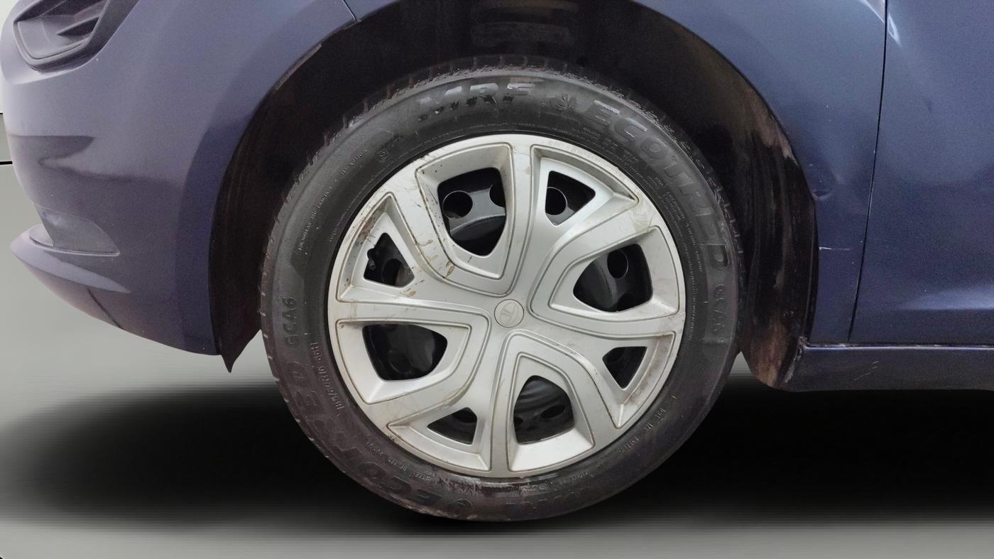 2024 Tata ALTROZ XM PLUS SUNROOF CNG, CNG, Manual, 44,187 km, Left Front Wheel