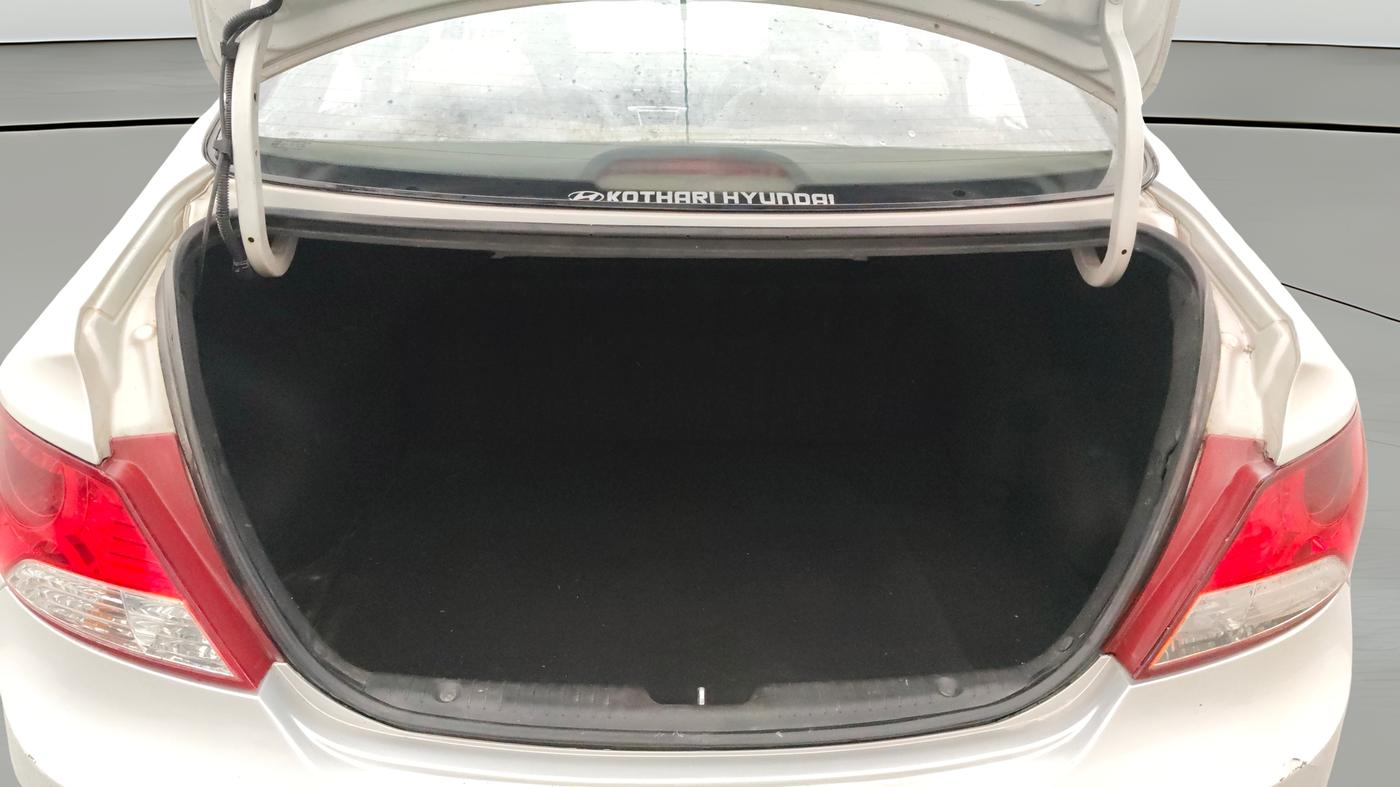 2014 Hyundai Verna FLUIDIC 1.6 CRDI SX OPT AT, Diesel, Automatic, 74,245 km, Boot Open Zoomed View