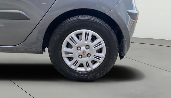 2013 Hyundai i10 MAGNA 1.1, CNG, Manual, 72,252 km, Left Rear Wheel