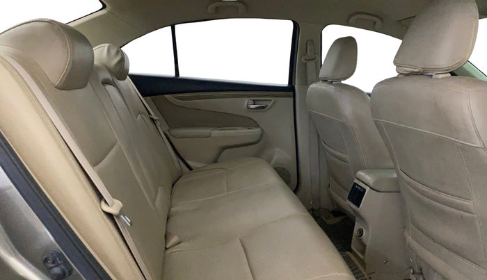 2018 Maruti Ciaz DELTA 1.5 SHVS MT PETROL, Petrol, Manual, 60,271 km, Right Side Rear Door Cabin