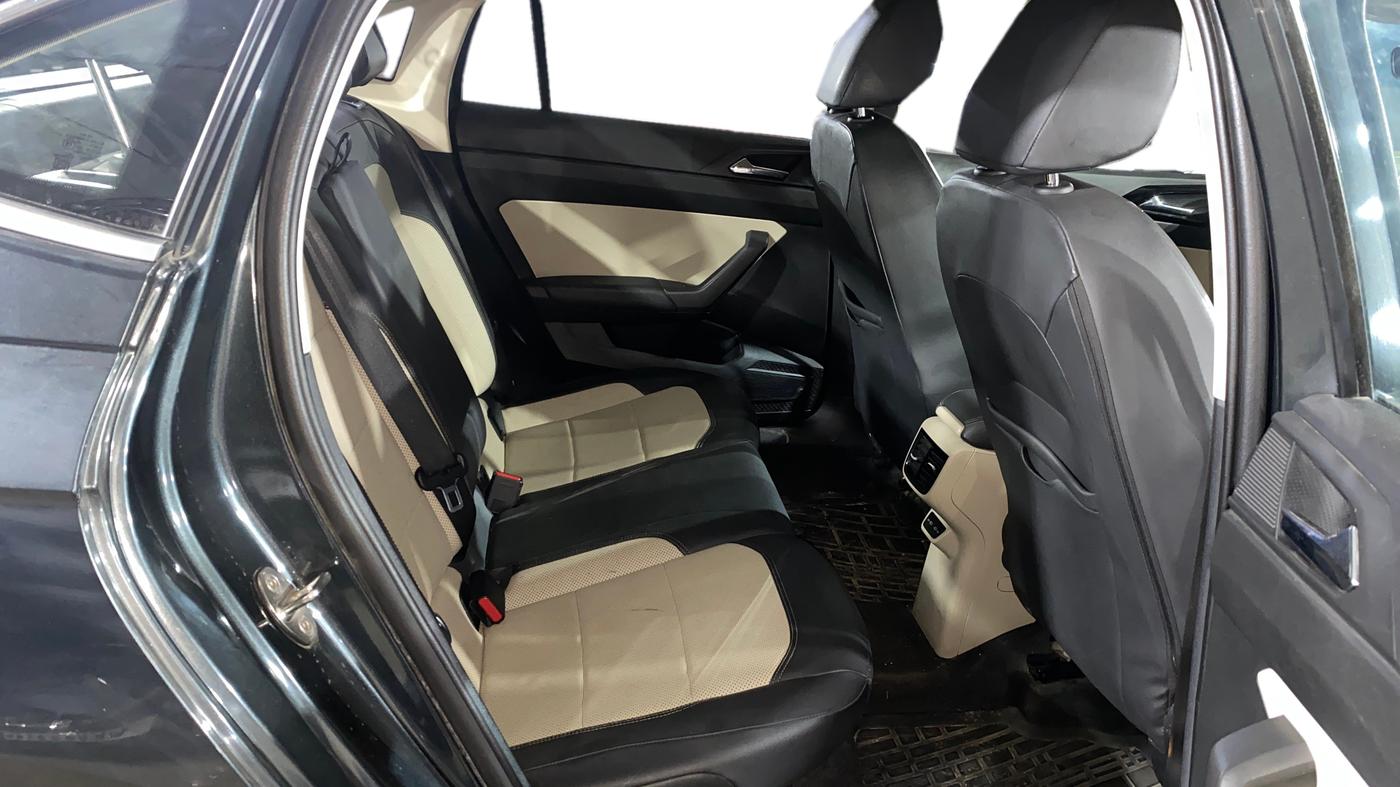 2023 Skoda SLAVIA STYLE 1.5L TSI MT, Petrol, Manual, 45,485 km, Right Side Rear Door Cabin