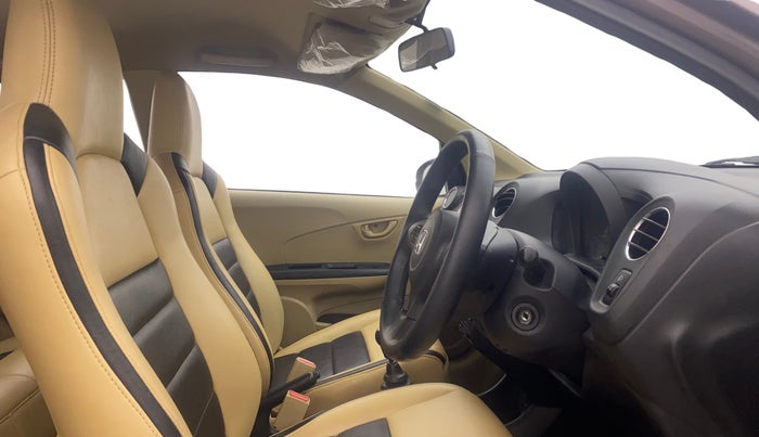 2016 Honda Brio S MT, Petrol, Manual, 72,375 km, Right Side Front Door Cabin