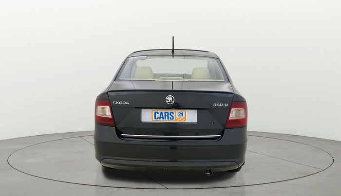 2018 Skoda Rapid STYLE 1.6 MPI AT, Petrol, Automatic, 74,971 km, Back/Rear