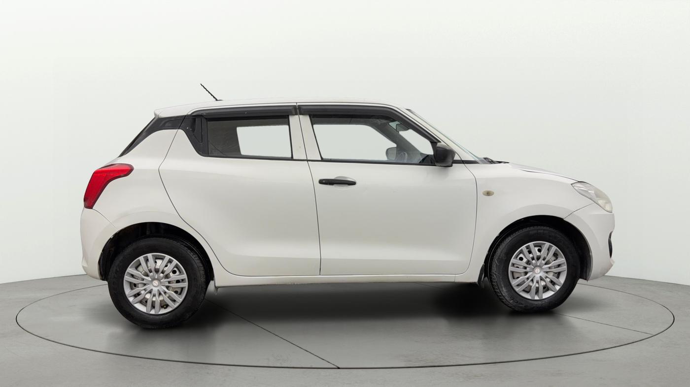 2018 Maruti Swift LXI, Petrol, Manual, 49,987 km, Right Side View