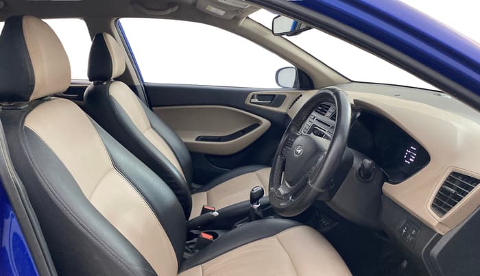 2015 Hyundai Elite i20 ASTA 1.2, Petrol, Manual, 1,27,498 km, Right Side Front Door Cabin