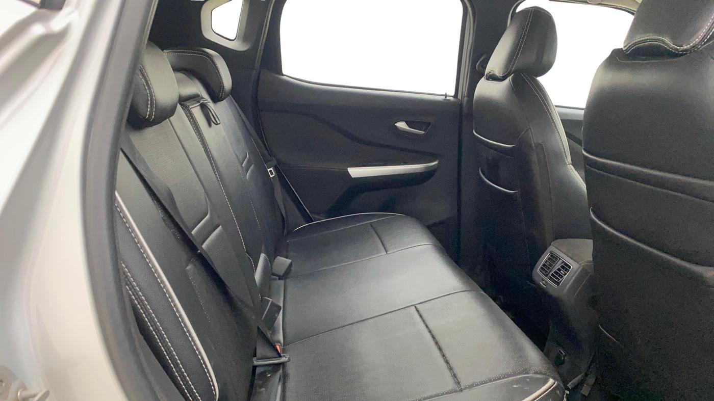 2021 Nissan MAGNITE XV PREMIUM, CNG, Manual, 39,567 km, Right Side Rear Door Cabin