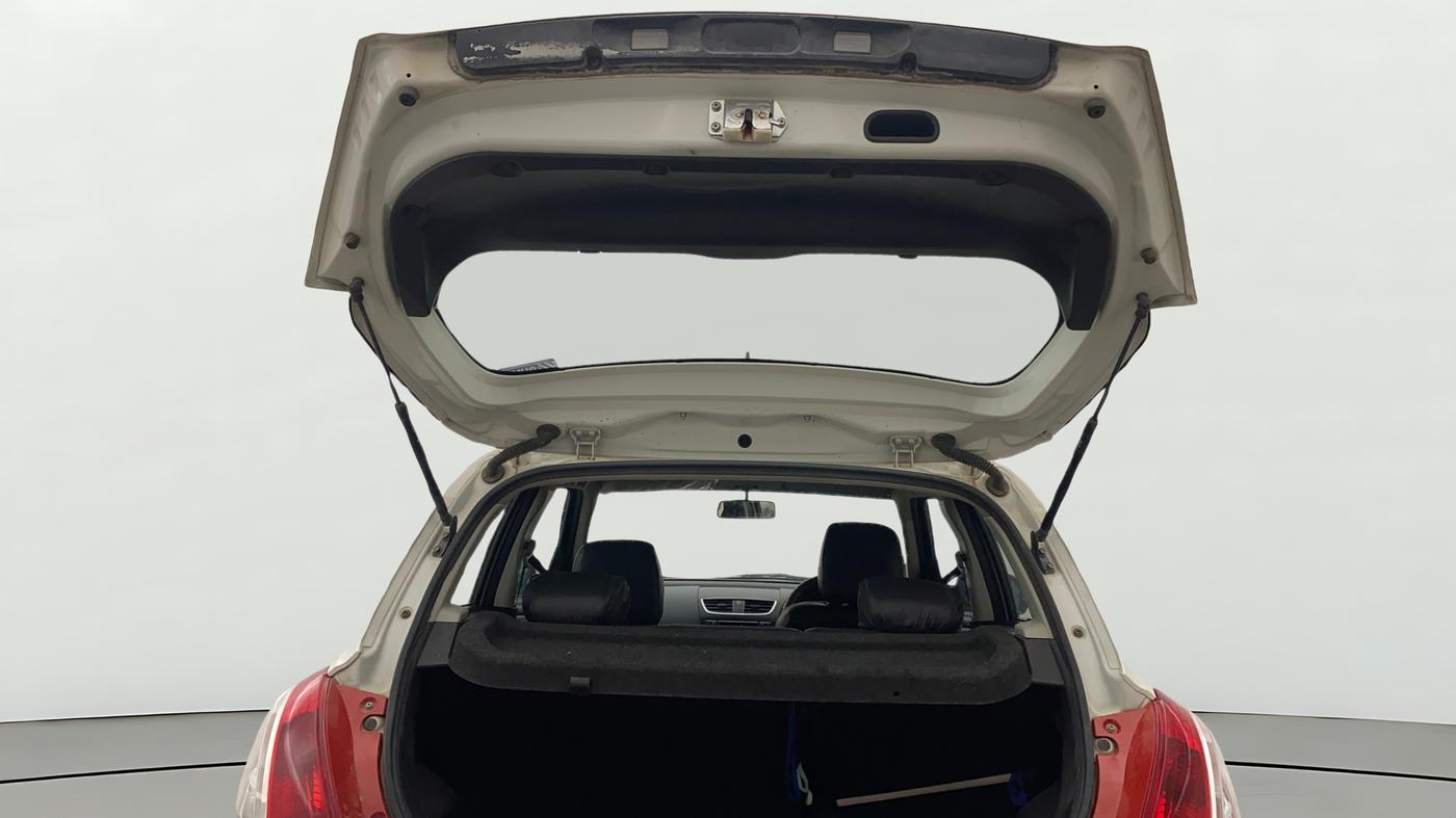 2016 Maruti Swift Dzire VXI, Petrol, Manual, 76,228 km, Boot Door Open