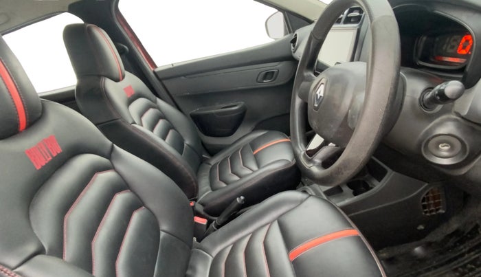 2017 Renault Kwid RXT 1.0 AMT, Petrol, Automatic, 70,086 km, Right Side Front Door Cabin