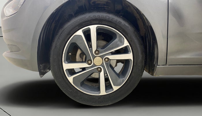 2022 Tata ALTROZ XZA PLUS, Petrol, Automatic, 44,371 km, Left Front Wheel