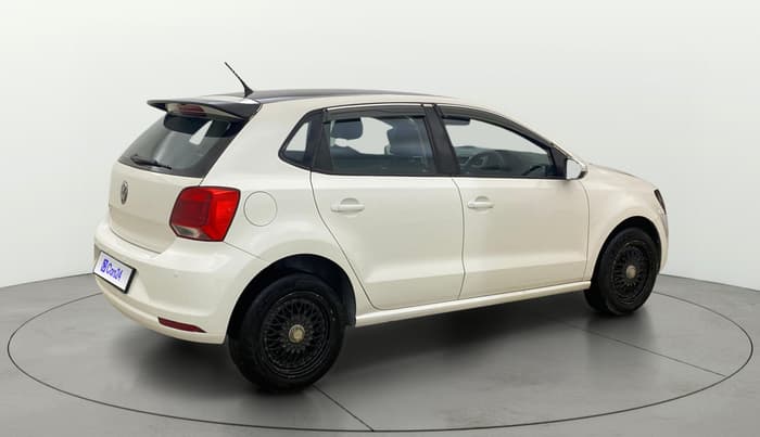 2015 Volkswagen Polo HIGHLINE1.2L, Petrol, Manual, 98,646 km, Right Back Diagonal