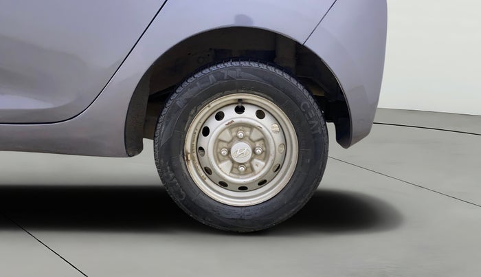 2016 Hyundai Eon ERA +, Petrol, Manual, 52,484 km, Left Rear Wheel