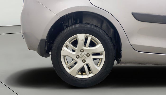 2014 Maruti Swift Dzire ZXI, Petrol, Manual, 58,960 km, Right Rear Wheel