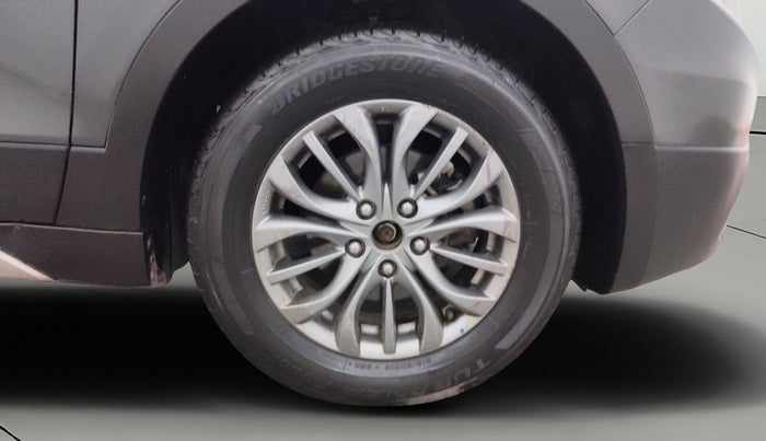 2017 Maruti S Cross ZETA 1.3, Diesel, Manual, 1,30,158 km, Right Front Wheel