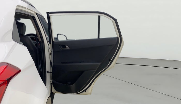 2017 Hyundai Creta SX PLUS AT 1.6 DIESEL, Diesel, Automatic, 1,11,615 km, RHS Rear Door