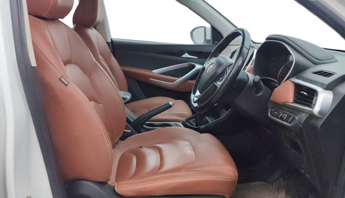 2020 MG HECTOR PLUS SMART 2.0 DIESEL TURBO MT 6-STR, Diesel, Manual, 93,070 km, Right Side Front Door Cabin