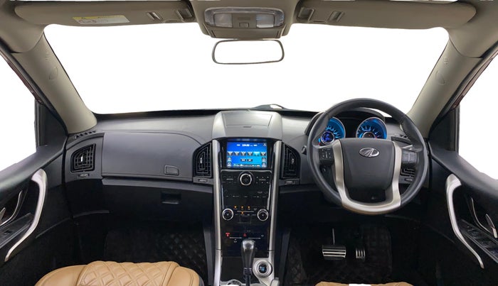 2018 Mahindra XUV500 W11 AT, Diesel, Automatic, 32,550 km, Dashboard
