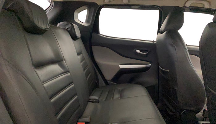 2023 Nissan MAGNITE XL, Petrol, Manual, 28,990 km, Right Side Rear Door Cabin