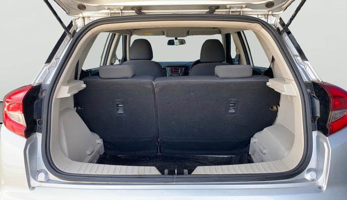 2019 Mahindra XUV300 W4 1.5 DIESEL, Diesel, Manual, 55,757 km, Boot Open Zoomed View