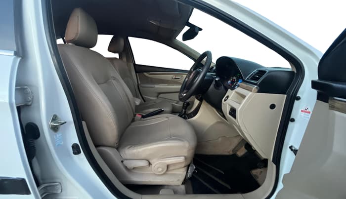 2018 Maruti Ciaz ZETA AT 1.5  SHVS PETROL, Petrol, Automatic, 93,414 km, Right Side Front Door Cabin
