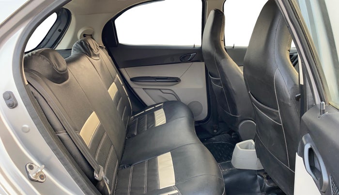 2019 Tata Tiago XT PETROL, CNG, Manual, 1,15,357 km, Right Side Rear Door Cabin